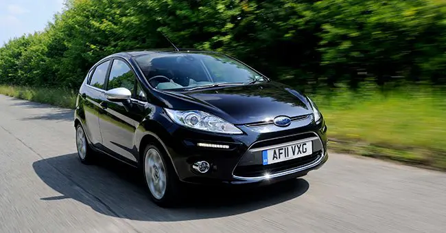 2011-Ford-Fiesta-Centura-1