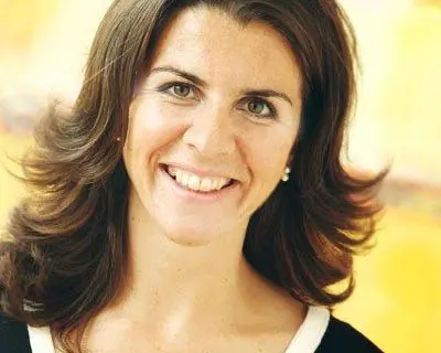 emma-jones-1-400×320