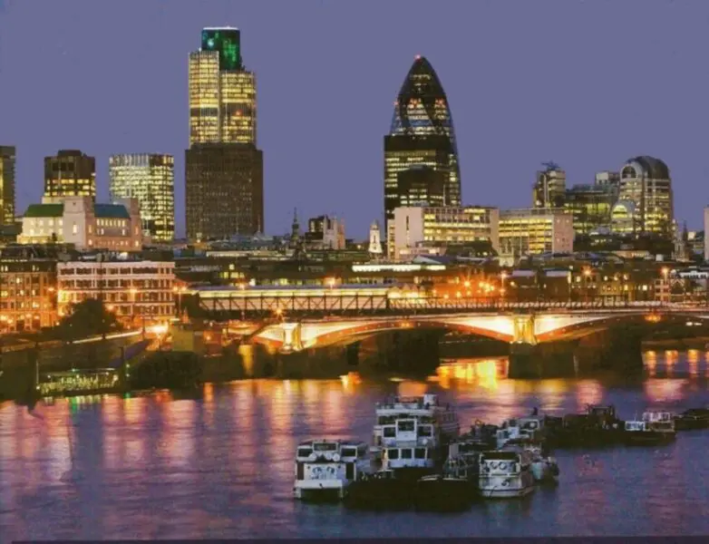 financial-district-london