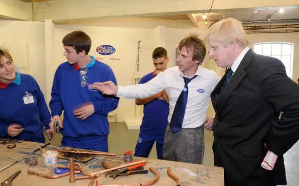 Charlie-&-Apprentices