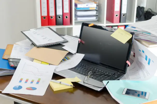 messy desk