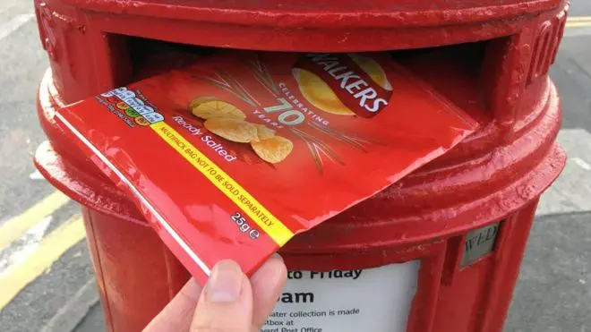 walkers crisp packet