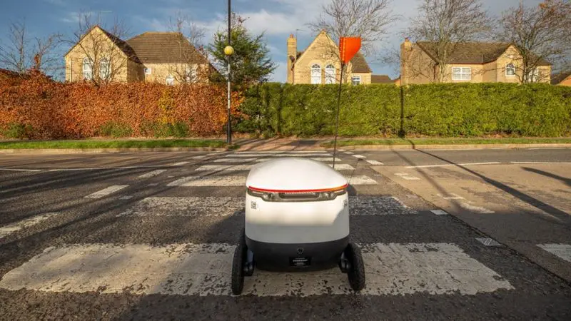_115642736_cooprobots2