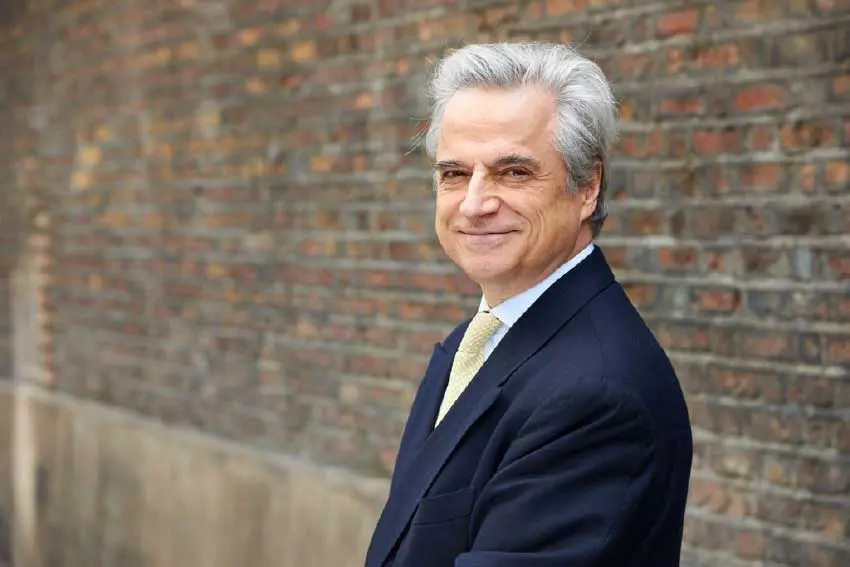 Although Andrea Cattaneo's life began in Genoa (the town of Cristoforo Colombo in Italy), where he went to state school before studying economics at the University of Genoa, it was on the international front where he launched his career.