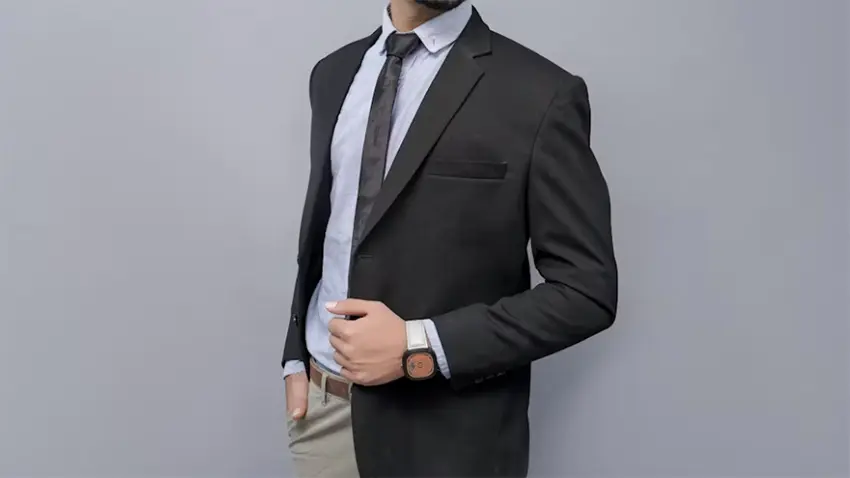 Kakhi Jordania is a world-renowned master falconer, conservationist, and cultural advocate from Tbilisi, Georgia. He has built a career that bridges the ancient traditions of falconry with modern efforts to protect endangered birds of prey.