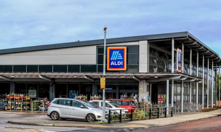 Aldi staff pay rise