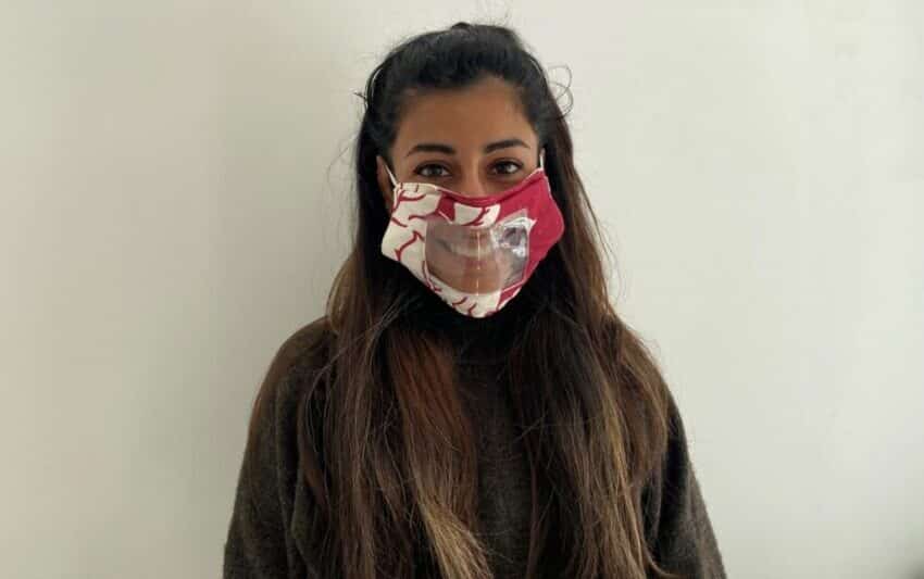 Lip reading mask
