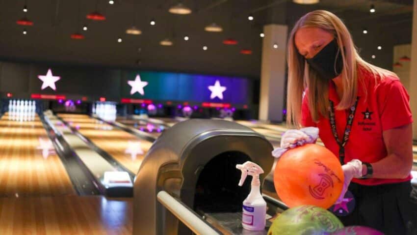 Bowling alley
