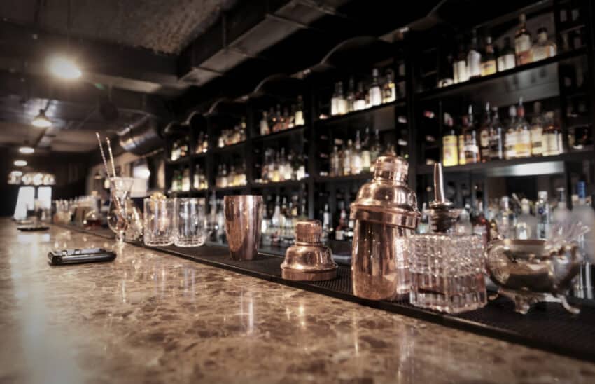 Classic bar counter