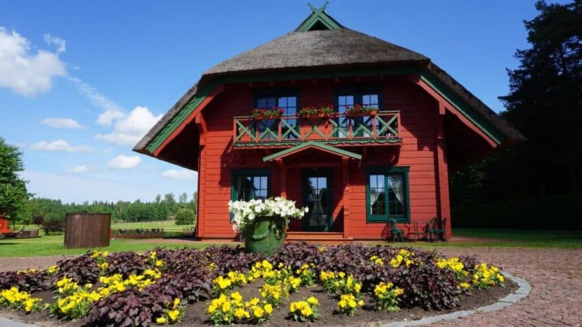Log cabin