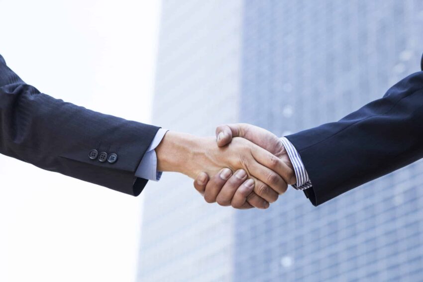 Handshake,Of,Businessman