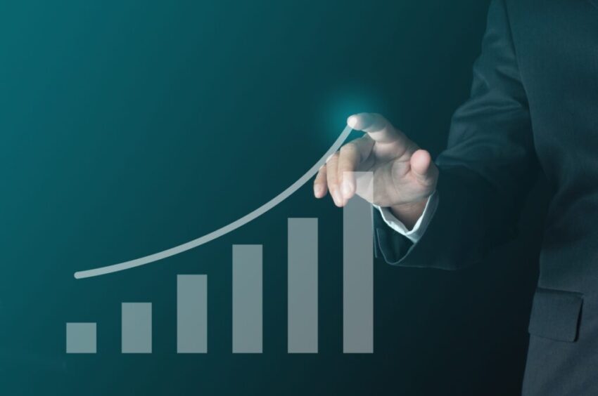 Business,Success,Concept.,Business,Person,Pointing,Growing,Line,With,Virtual