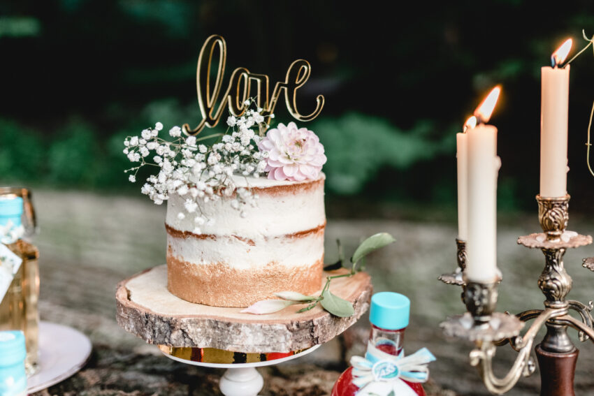 Vintage,Wedding,Decoration,Naked,Cake,Love,Gold