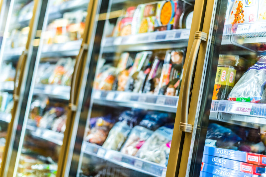 The UK could cut its total electricity usage by 1% if the top five British supermarkets put doors on fridges, campaigners have said.