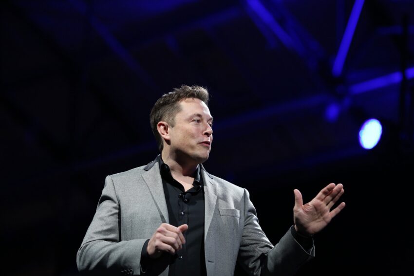 JP Morgan Chase is suing Tesla for $162m (£121m) over tweets in 2018 by boss Elon Musk that he could take the electric car maker private.