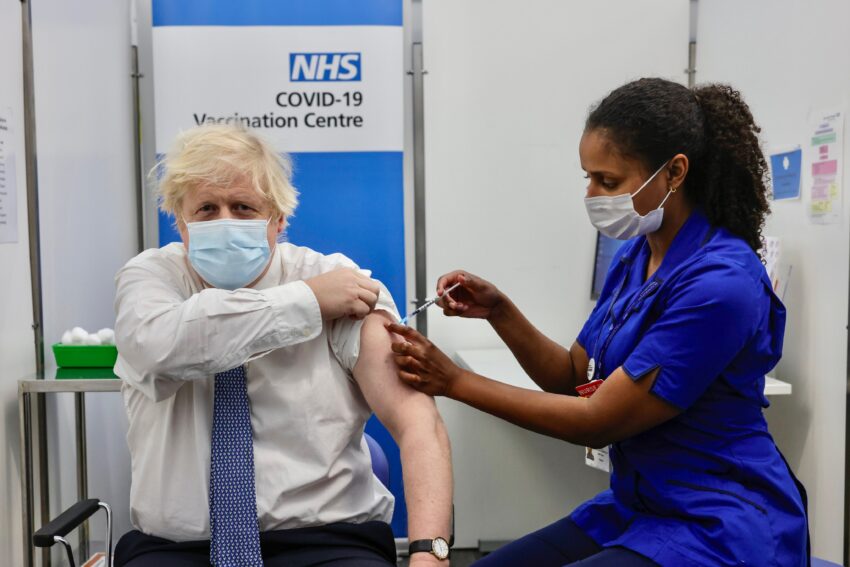 A minister has urged people to “keep calm and carry on” with their festive plans. Oliver Dowden, the Conservatives’ co-chairman, insisted this morning that the Tories were not telling people to cancel Christmas parties.