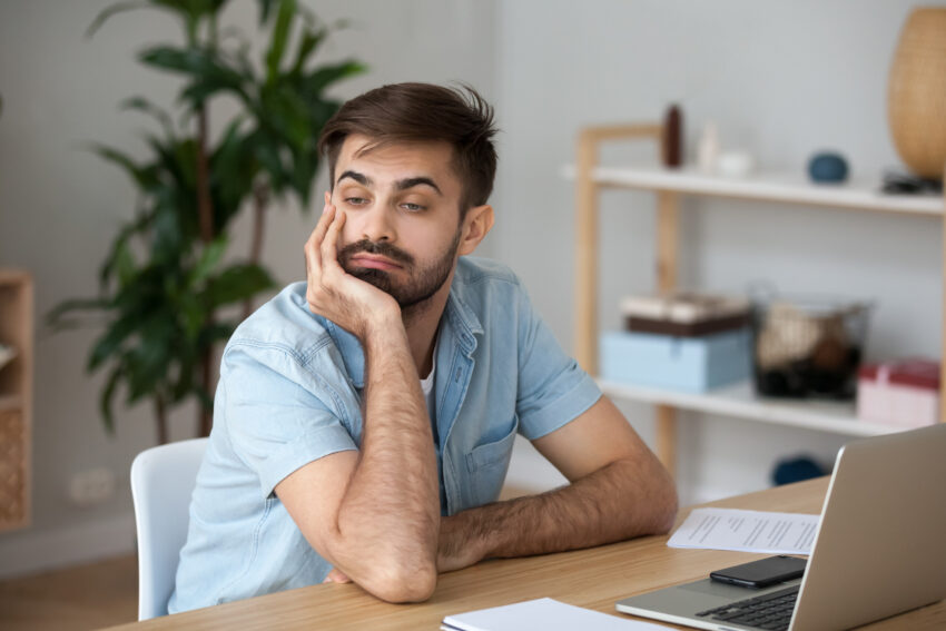 According to a new survey a staggering 3 out of 5 UK professionals are unhappy with their current salary.