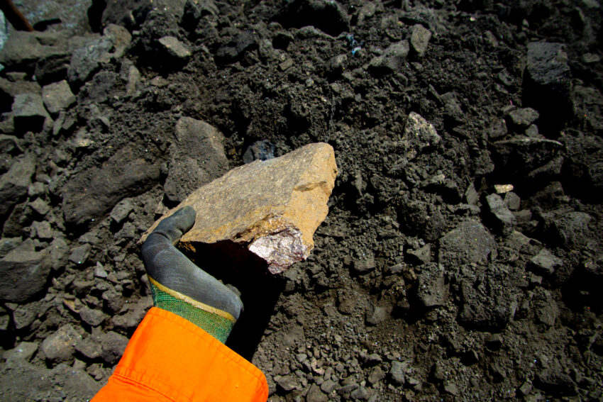 Massive,Sulfide,Nickel,Ore,Rock