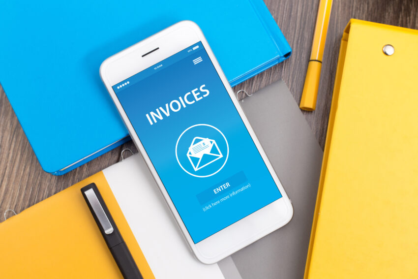 Invoices,Concept,On,Screen
