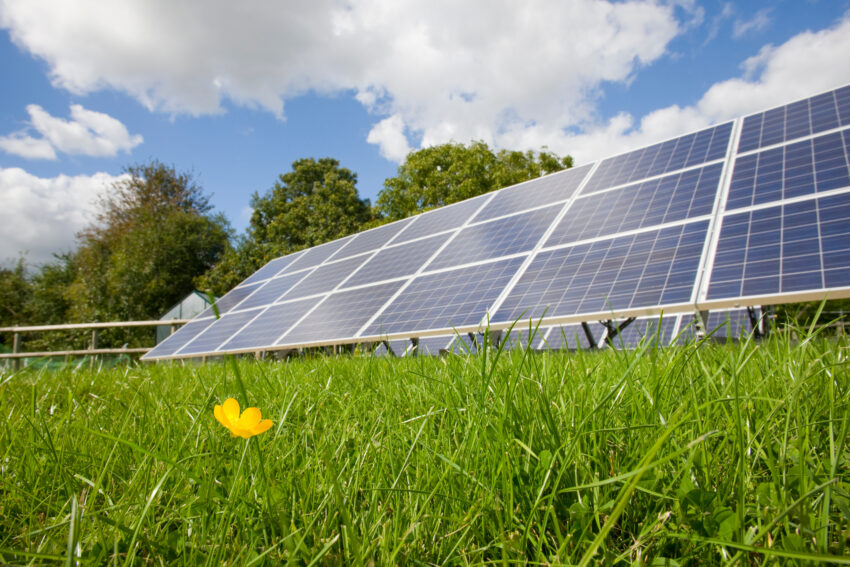 Large,Solar,Panels,Providing,Alternative,Energy,Supply,Outdoors