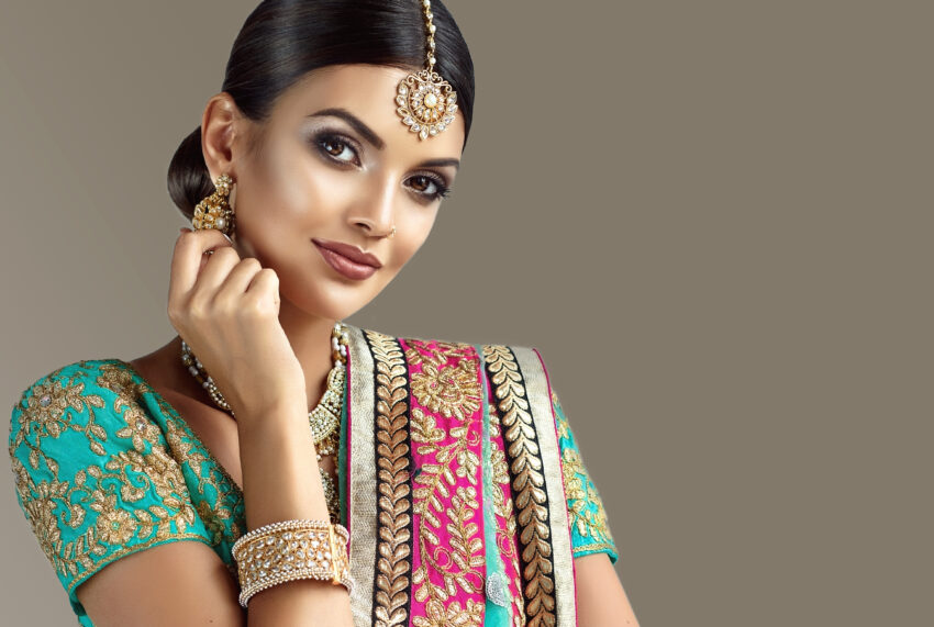 Portrait,Of,Beautiful,Indian,Girl.,Young,Hindu,Woman,Model,With