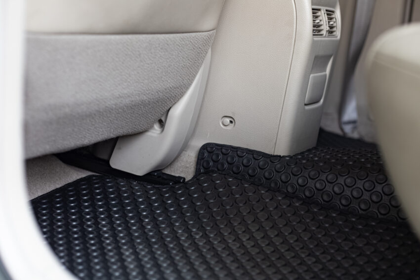 Luxurious,Rubber,Car,Floor,Mat