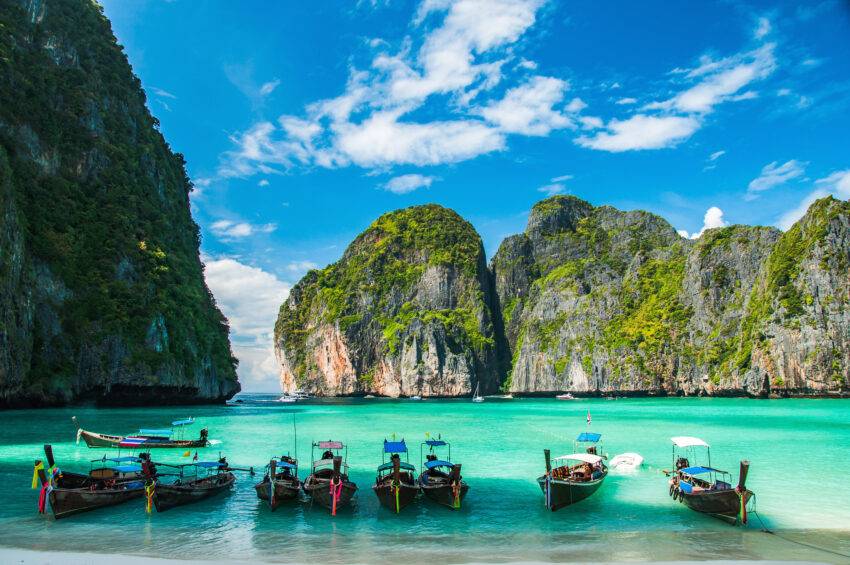 Welcome to Southeast Asia, a land of breathtaking landscapes, vibrant cultures, and endless adventures. From ancient temples to pristine beaches, this tropical paradise has it all.