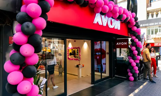 Avon, the beauty company famous for building a global business by making house-to-house visits, is to open its first physical UK stores in its 137-year history.
