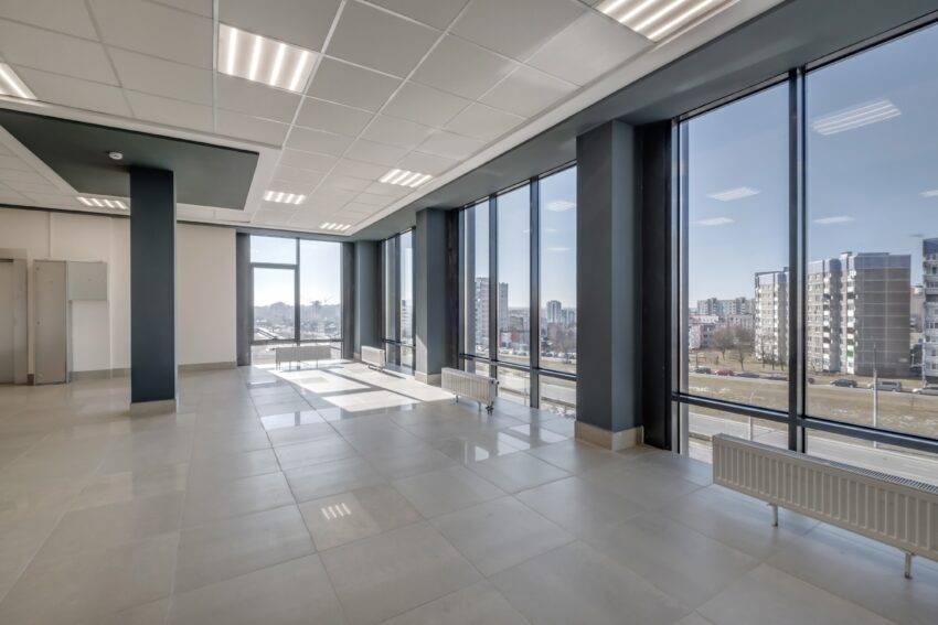 Unoccupied commercial property insurance is essential in the dynamic landscape of our real estate market. Commercial properties often find themselves in periods of vacancy.