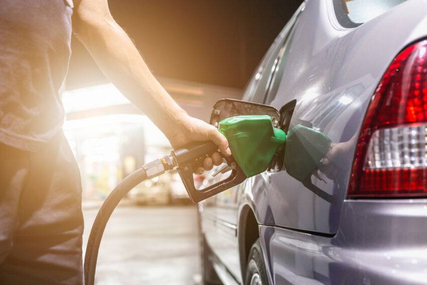 Drivers are still not getting a fair price on fuel at the pumps, the UK's competition watchdog has warned.