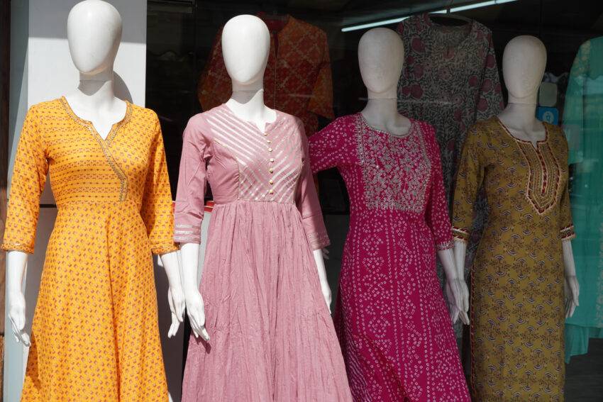The fashion industry will not forget Pakistani apparel because it comes in bright colors, unique patterns, and classic grace. However, the UK has embraced the fusion between Pakistani dress and trendy fashion, providing a wide range of sophisticated apparel for anyone interested in cultural taste and elegance. 
