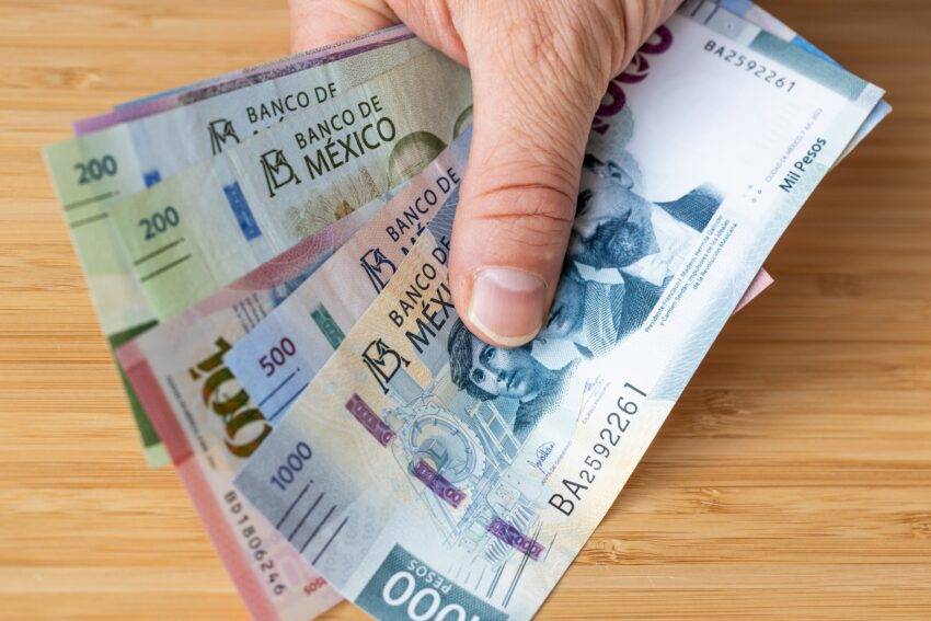 In today's interconnected world, individuals often need to send money across borders for various reasons, whether supporting family members overseas, paying for international services, or simply managing personal finances.