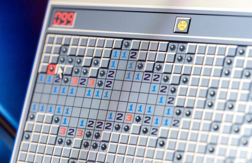Picture this: the Classic Minesweeper, an understated gem from the days of Windows 3.1, elegantly weaving a paradox of simplicity and complexity—much like the entrepreneurial odyssey.