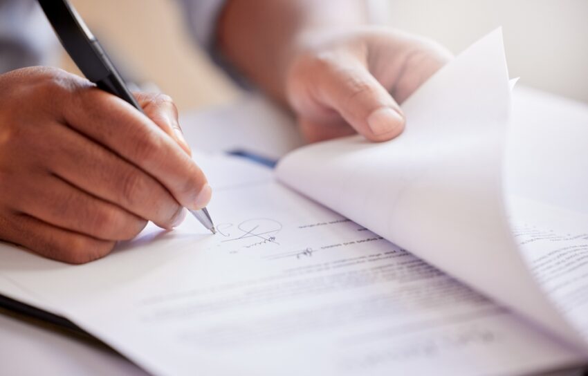 Get expert help at prices that won’t break the bank. Keep reading to find out the top 5 assignment writing services based on customer reviews that offer the best value and quality.