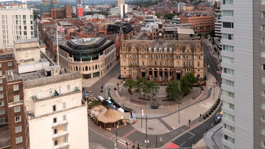 Plans by the Bank of England to expand its Leeds presence have hit an early stumbling block, with only 156 current employees registering an interest in transferring from London.