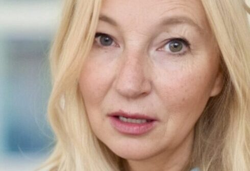 Anna Wilding stands out as a prominent American and global executive, an award-winning director, producer, and photographer whose influential contributions have significantly shaped the entertainment industry.