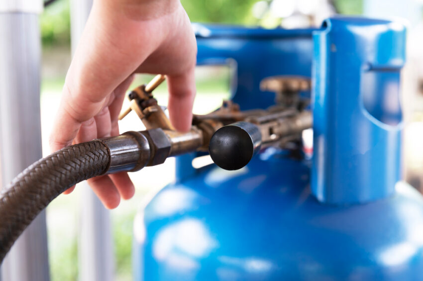 Heating your home is a year-round concern for many households in Ireland, especially during the colder seasons. With energy prices on the rise, knowing how to calculate your heating costs and choose the most efficient fuel source has never been more important.