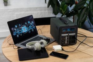 Solar battery storage is a game-changer for homeowners looking to optimize their solar energy systems. This comprehensive guide will explain how these batteries work, their benefits, and how to select the right one for your needs.