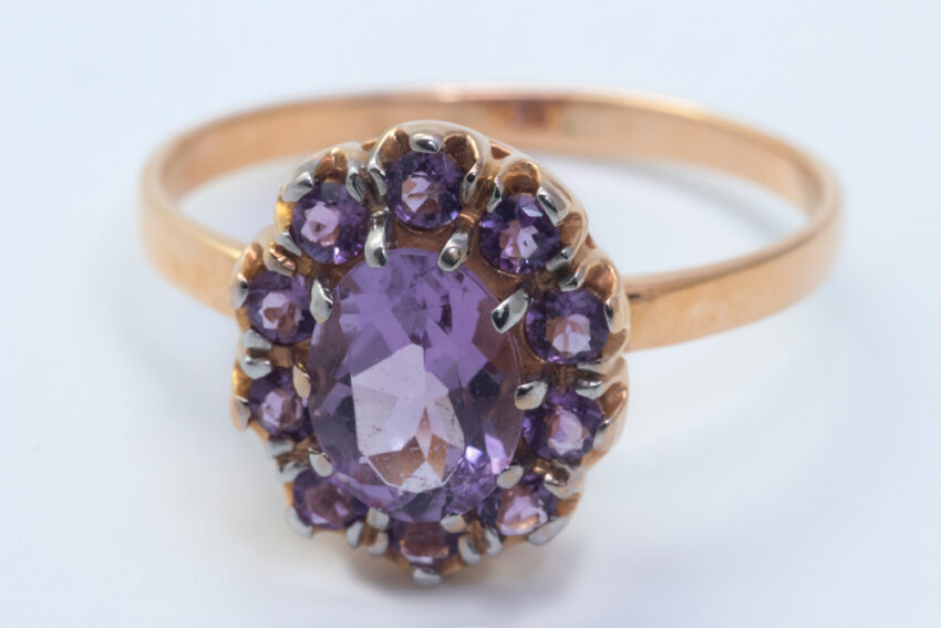 Tanzanite is one of the most intriguing gemstones in the world, not only for its color and rarity, but also for how it can be shaped and styled.