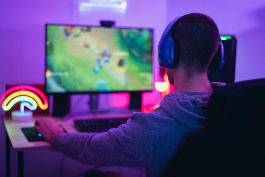Have you ever found yourself looking at your Twitch dashboard and wondering, you’re doing everything you can, giving your 100% but there are no results.