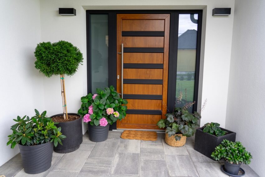 Creating a home exterior you can be proud of is an important part of making a first impression on visitors, neighbours and passers by. It’s also a great way to feel more at home from the minute you hit your driveway.