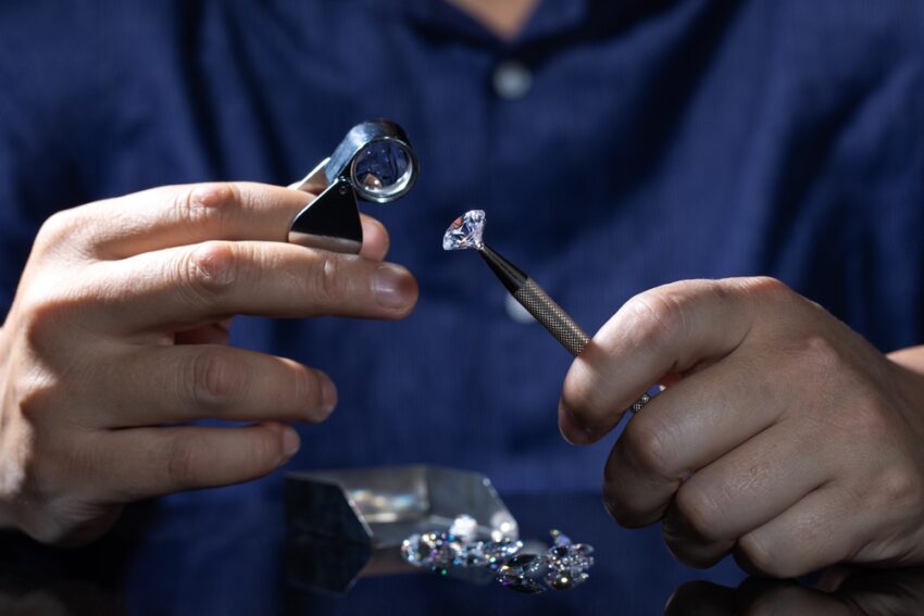 Nivoda, the B2B diamond and gemstone marketplace, has secured a $60 million financing facility from i80 Group to provide embedded trade credit to jewellery retailers across more than 70 countries.